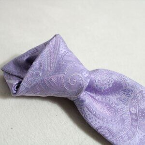 DKNY Donna Karan New York Tie 100% Silk - Lavender Tone On Tone Paisley